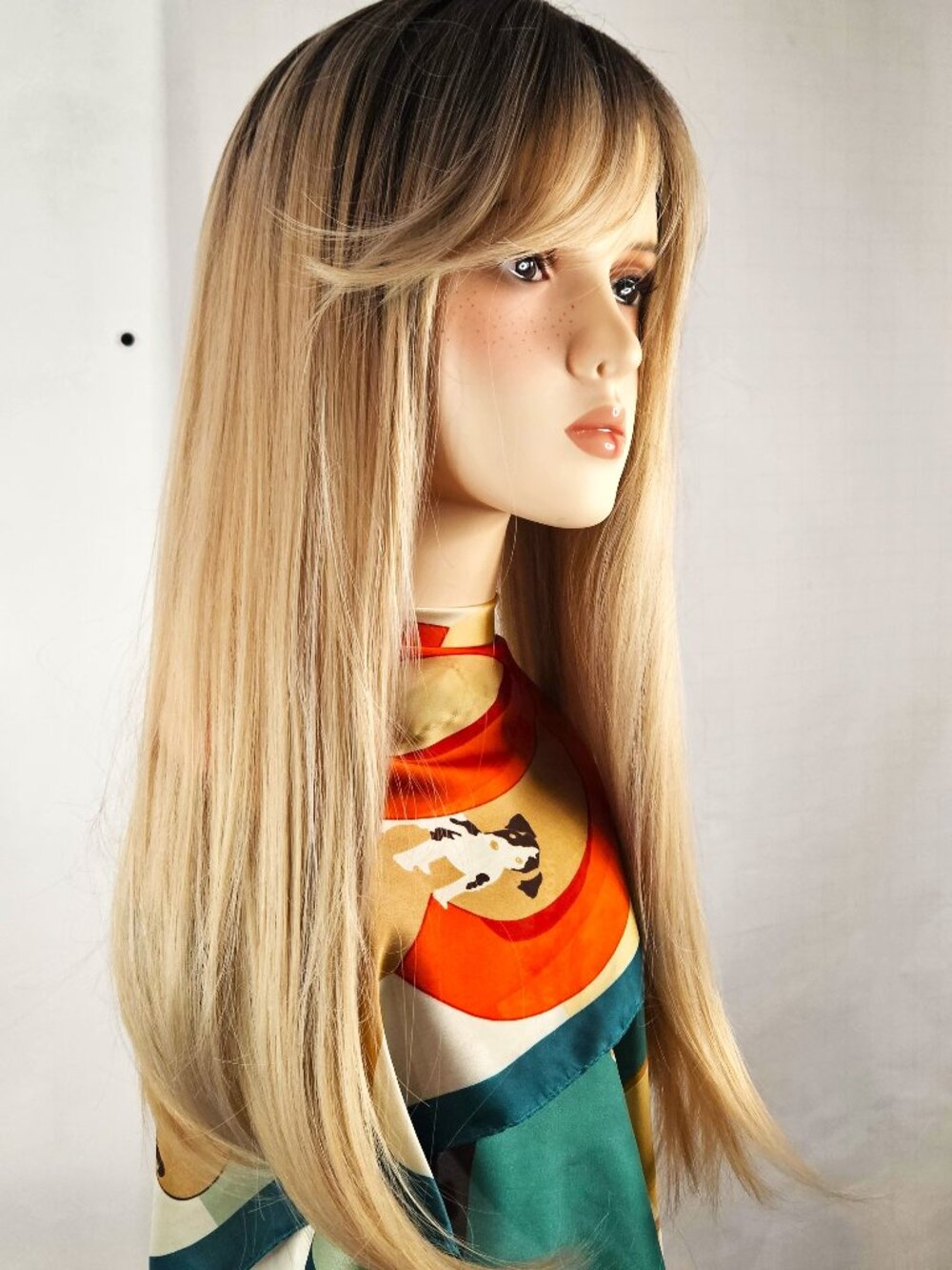 Effortless Glamour Wearing This 24 Inch Long Soft Straight Ombre Blonde Wig